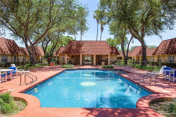 200 E YUMA AVE APT 21, MCALLEN, TX 78503 - Image 1c67a1b57cc4da5d8e4ed5bdaa902765/4164344545