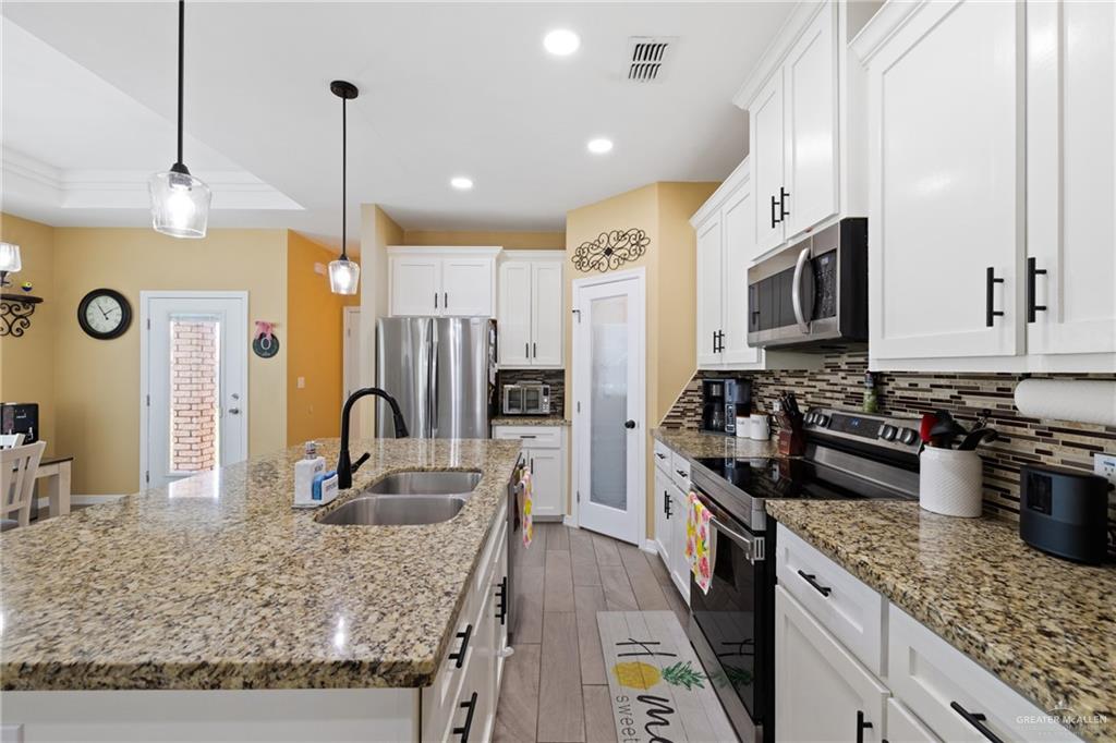 9713 Alexis Avenue, Harlingen, Texas image 7