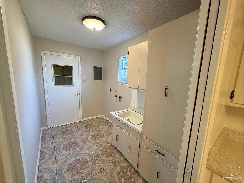 3504 Harvey Drive, McAllen, Texas image 5