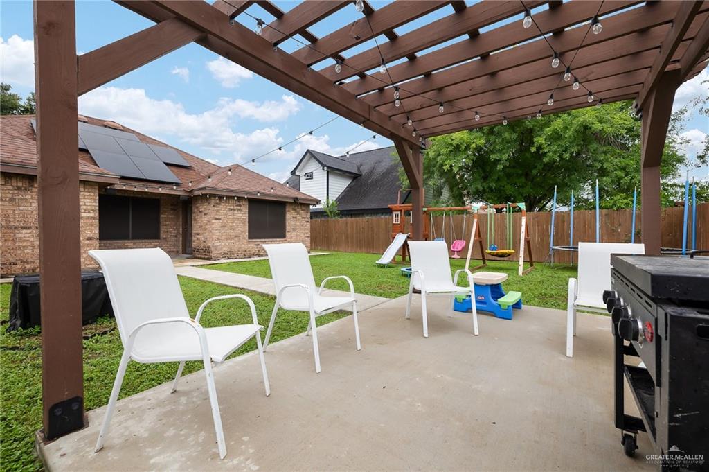 San Juan, Texas 78589, United States, 3 Bedrooms Bedrooms, ,3 BathroomsBathrooms,Residential,Pending,52245