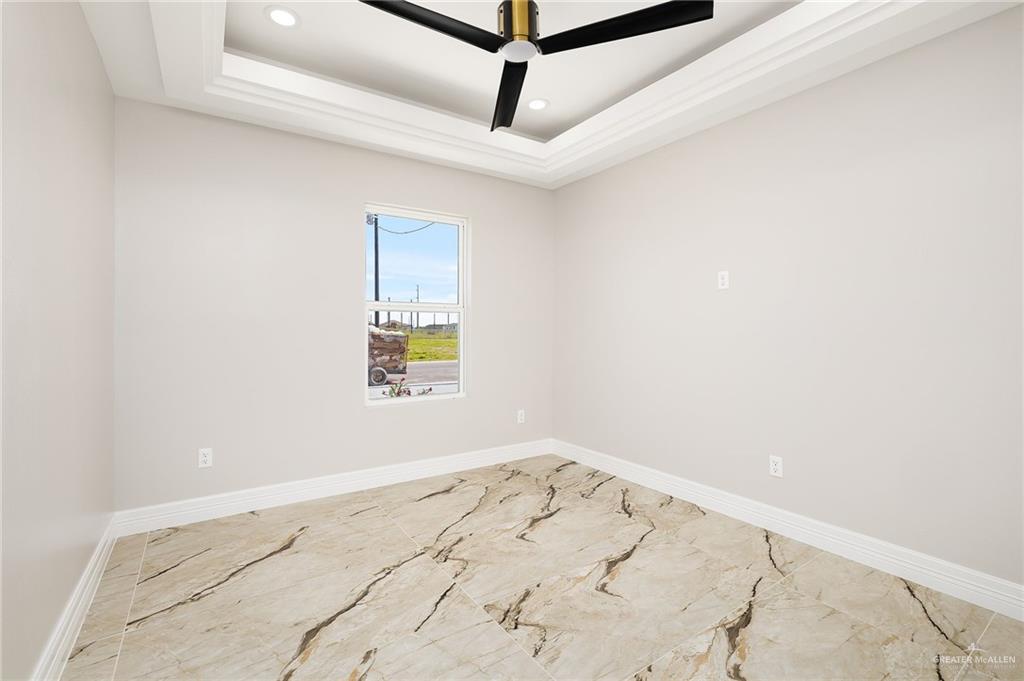 307 Gustoso Avenue, Donna, Texas image 8