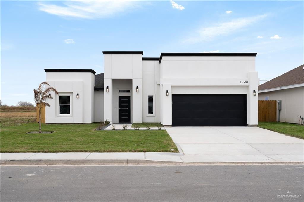 2023 Peace Drive, La Feria, Texas image 2