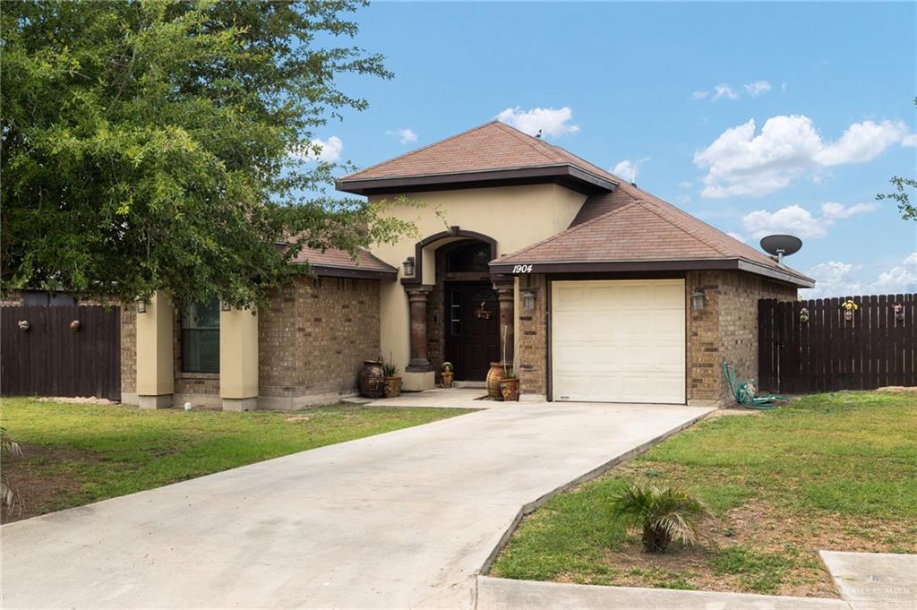 1904 E Hibiscus Avenue, Hidalgo, Texas image 1