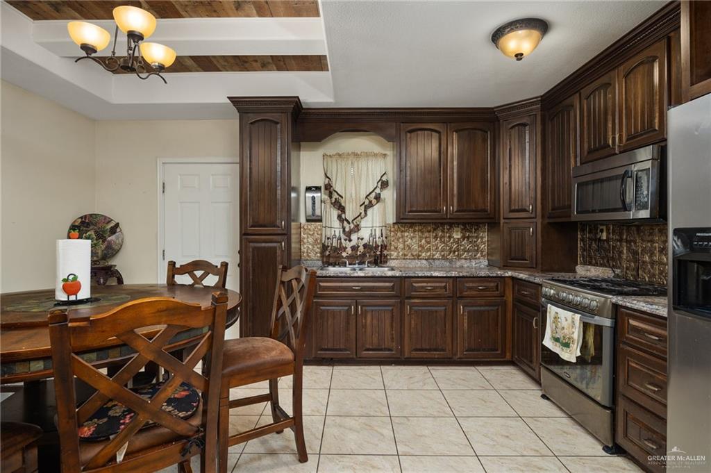 22504 N Val Verde Road, Edcouch, Texas image 5