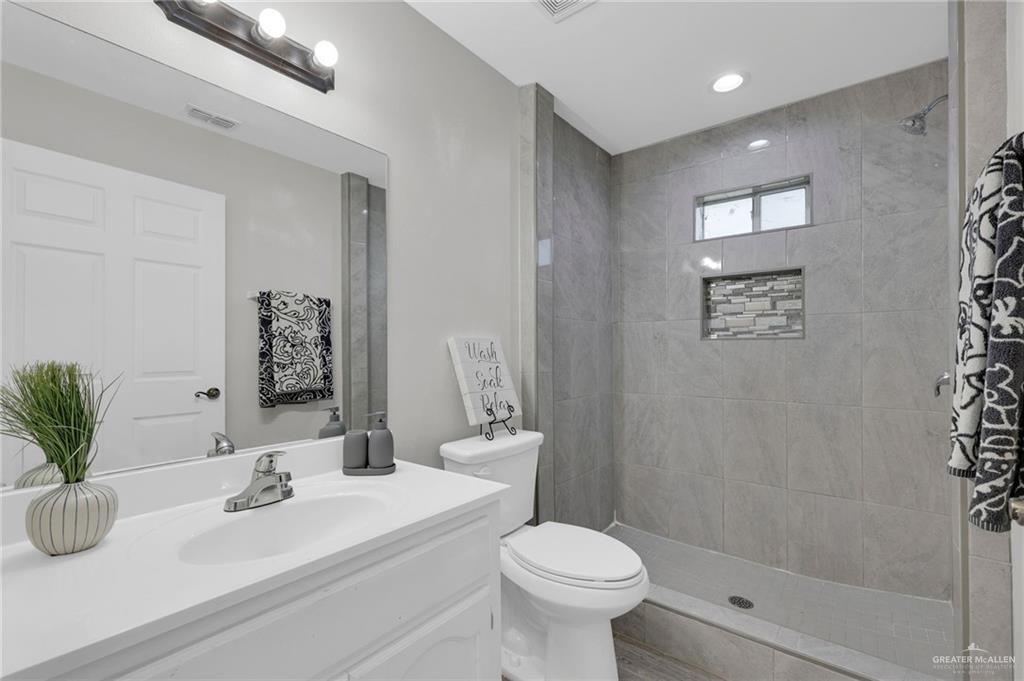 421 N Saint Marie Street, Mission, Texas image 10