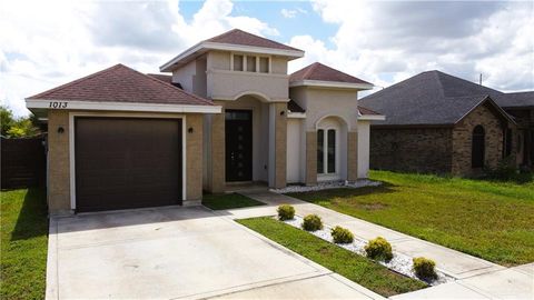 Photo of 1013 W Praline Drive, Pharr, TX 78577 (MLS # 481385)