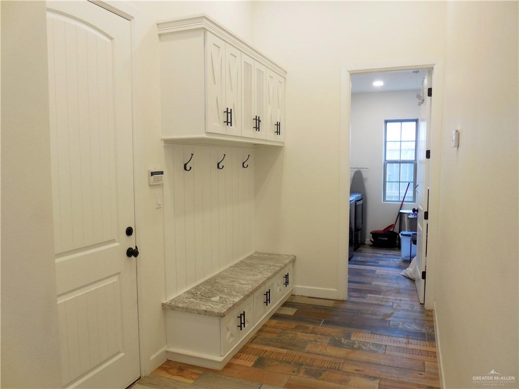 Edinburg, Texas 78539, United States, 4 Bedrooms Bedrooms, ,4 BathroomsBathrooms,Residential,Active,244793