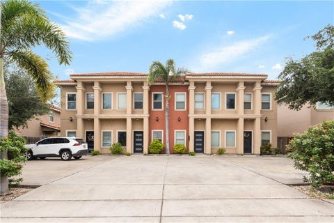 Townhouse For Rent - 1205 E Olympia Avenue #3<br/> Hidalgo County, McAllen, TX 78503
