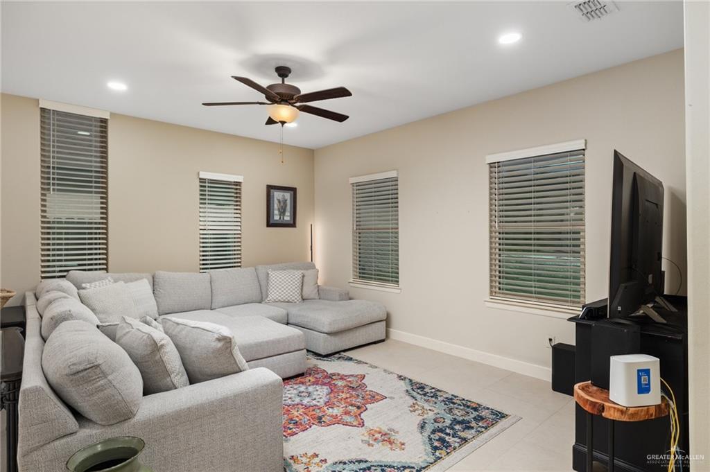 2803 Thompson Street, Mission, Texas image 4