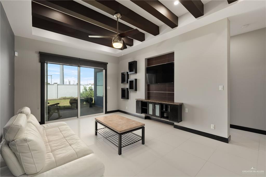 305 N Mockingbird Avenue, Mission, Texas image 6