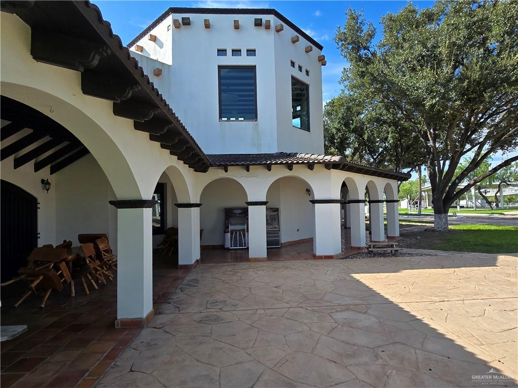 5832 Moorefield Road