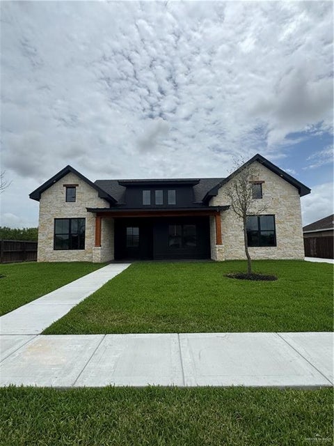 Homes For Sale - 924 Chrysolite Drive<br/> Weslaco, TX 78596
