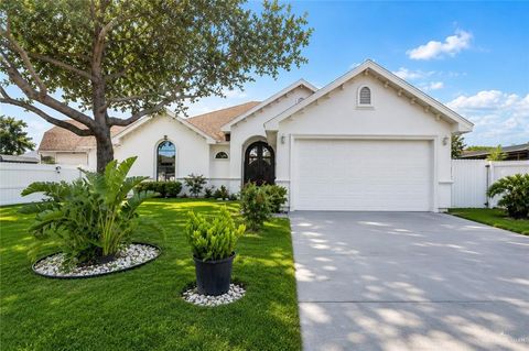 Apartment For Sale - 1511 N Santa Fe Street<br/> Alton, TX 78573