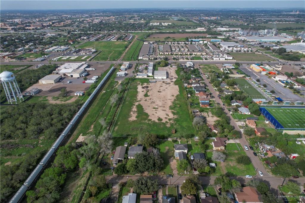 1222 N Closner Boulevard