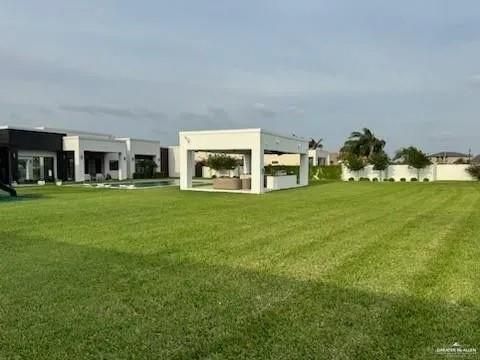 A home in Weslaco