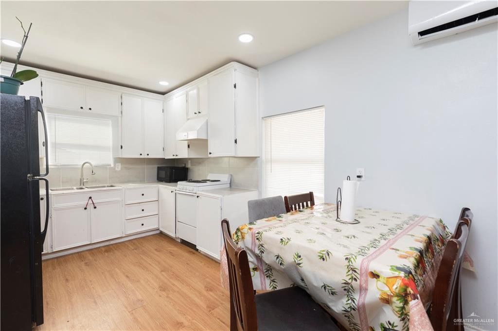 1418 Campanilla Avenue #2, Alamo, Texas image 14