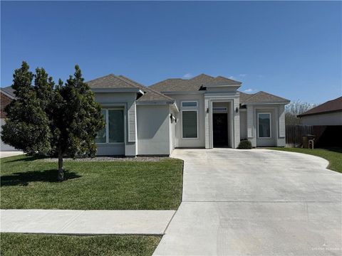 Homes For Sale - 1202 Kestrel Drive<br/> Edinburg, TX 78542
