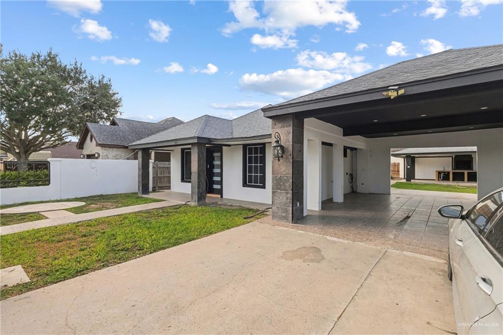1100 W La Quinta Drive
