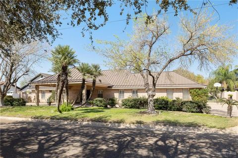 Photo of 9813 Las Palmas Drive, McAllen, TX 78504 (MLS # 497392)