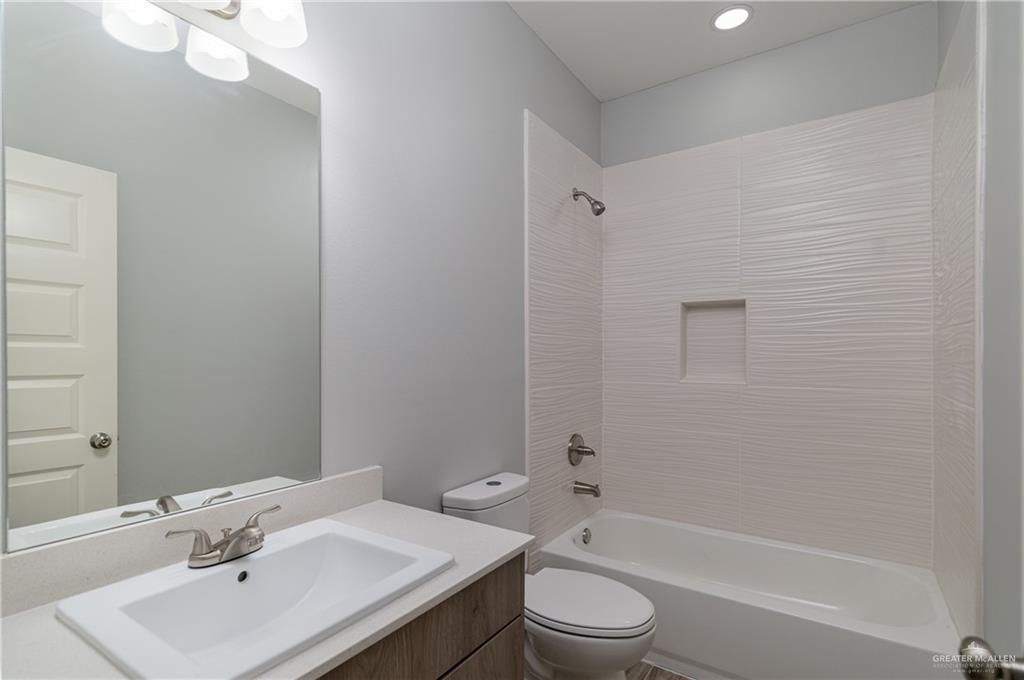 1502 Hope Drive, Mercedes, Texas image 7