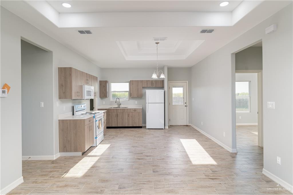 1502 Hope Drive, Mercedes, Texas image 2