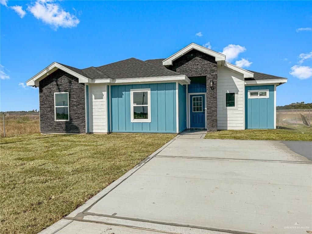 2284 Via Roma, Weslaco, Texas image 2