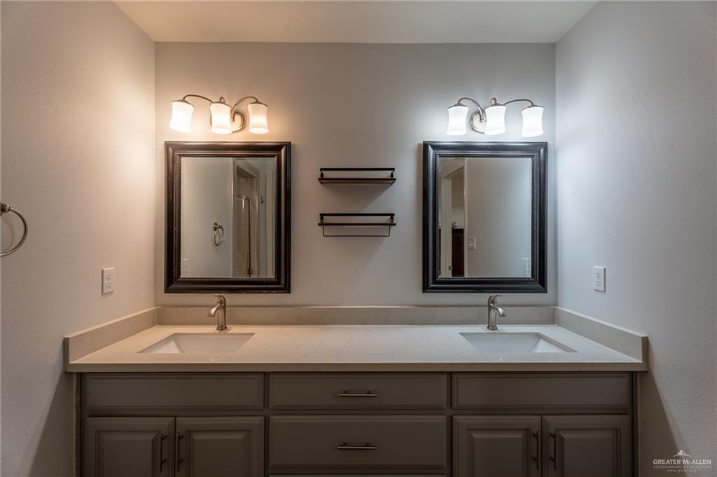 713 W 27th Street, Mission, Texas image 21