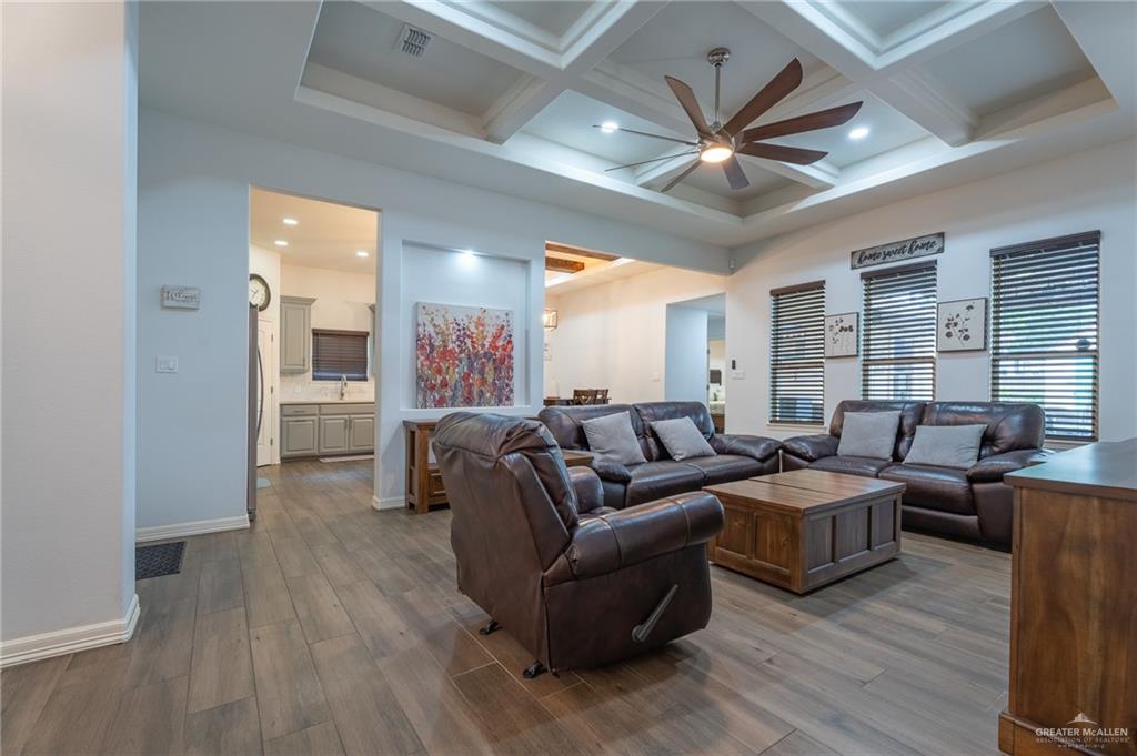 713 W 27th Street, Mission, Texas image 7