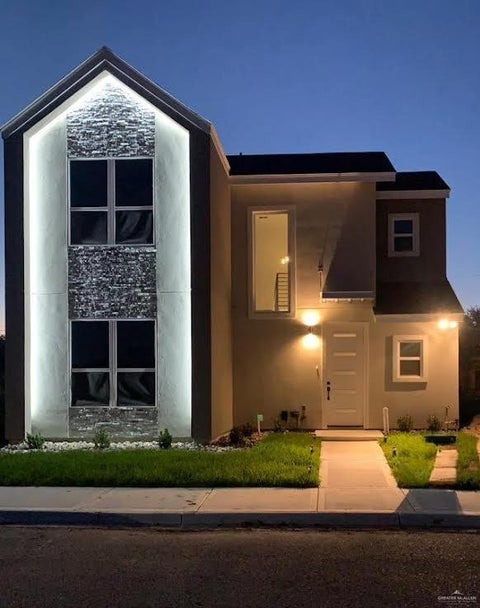 Townhouse For Rent - 5517 N Crown Point Pt<br/> Pharr, TX 78577