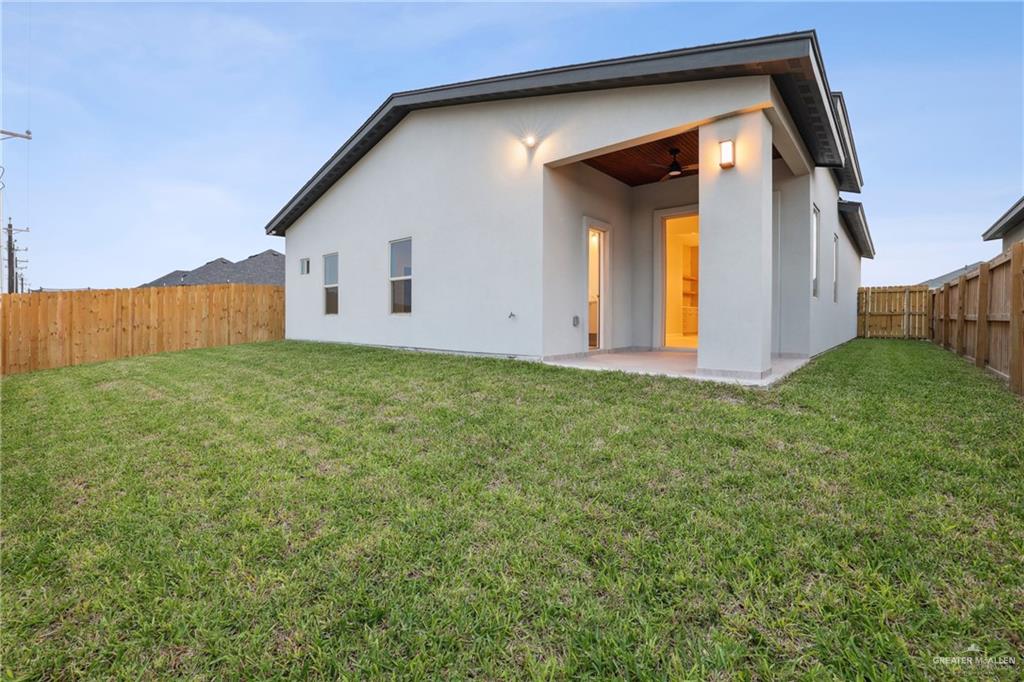 1009 E Costa Del Sol Avenue, Edinburg, Texas image 18
