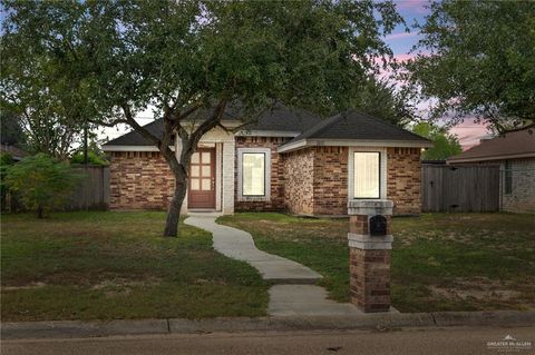Photo of 1102 Miracle Lane, Mission, TX 78572 (MLS # 483431)