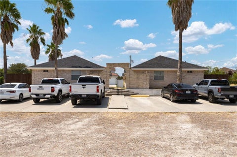 Multifamily For Sale - 401 J.c. Ramirez Avenue<br/> Roma, TX 78584