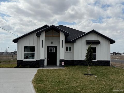 Homes For Sale - 2400 Via Roma Lane<br/> Hidalgo County, Weslaco, TX 78596