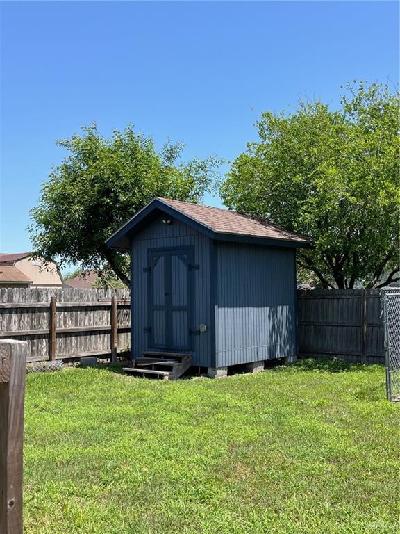 3044 Canterbury Court, Brownsville, Texas image 4