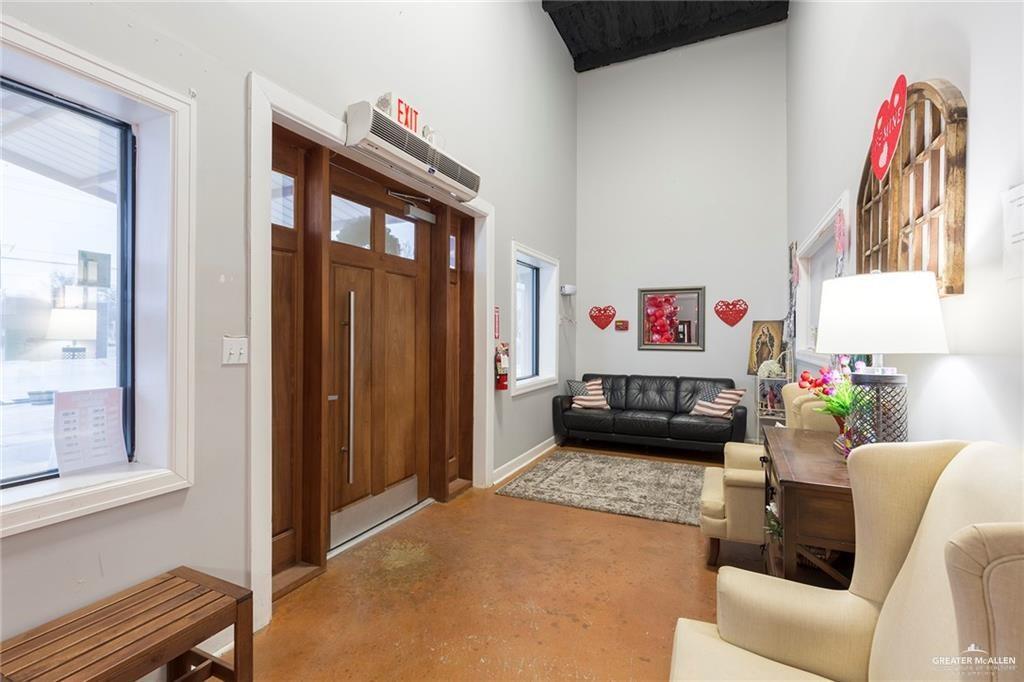 1212 S Raul Longoria Road