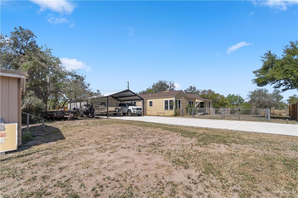 615 Iowa Street, Mercedes, Texas image 4