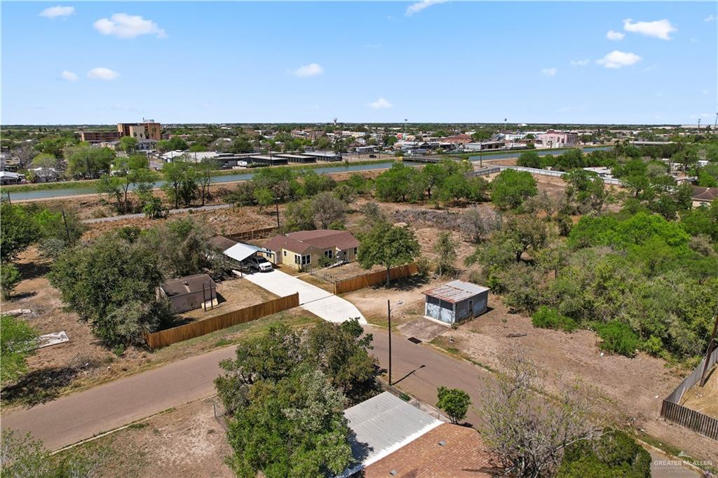 615 Iowa Street, Mercedes, Texas image 21