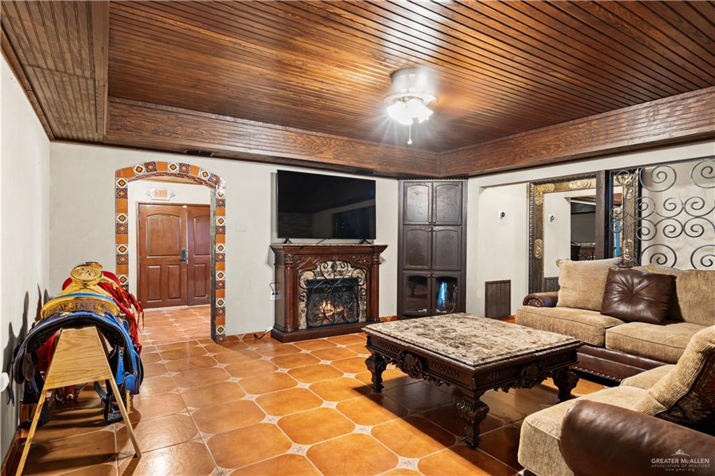 1461 Pino Street, Penitas, Texas image 11