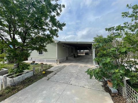 Photo of 353 E Denny Drive, Pharr, TX 78577 (MLS # 500846)