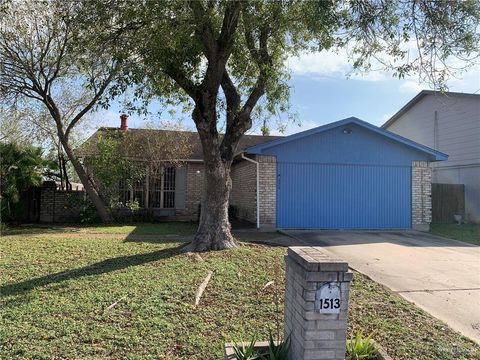 Photo of 1513 Haverford Boulevard, Harlingen, TX 78552 (MLS # 490511)