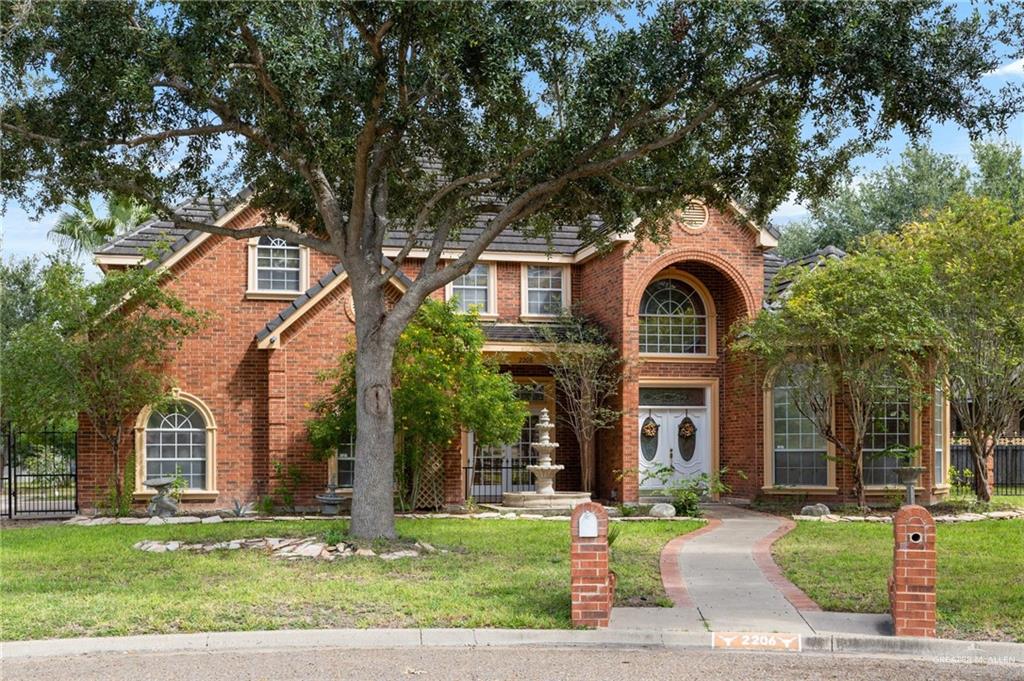 2206 Kings Drive, Edinburg, Texas image 1