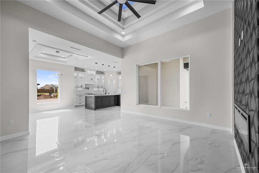 2213 N Venice Avenue, Edinburg, Texas image 3