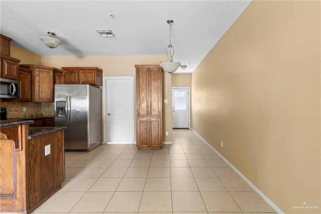 3005 S L Street #2, McAllen, Texas image 4