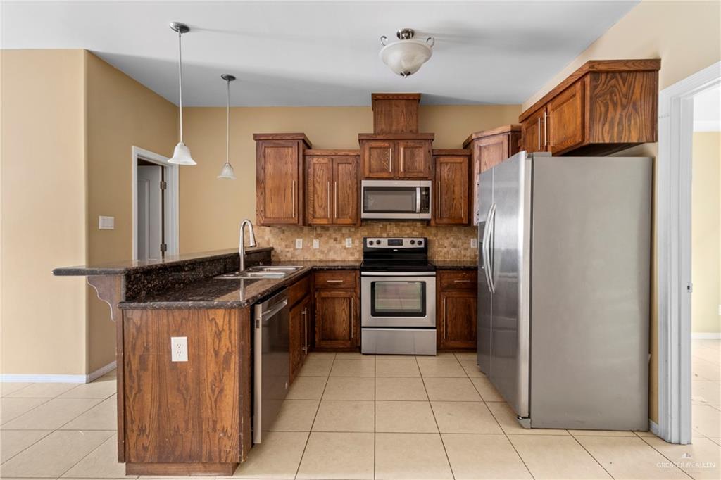 3005 S L Street #2, McAllen, Texas image 3