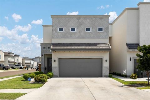 Townhouse For Sale - 2201 Dorado Drive<br/> Mission, TX 78573