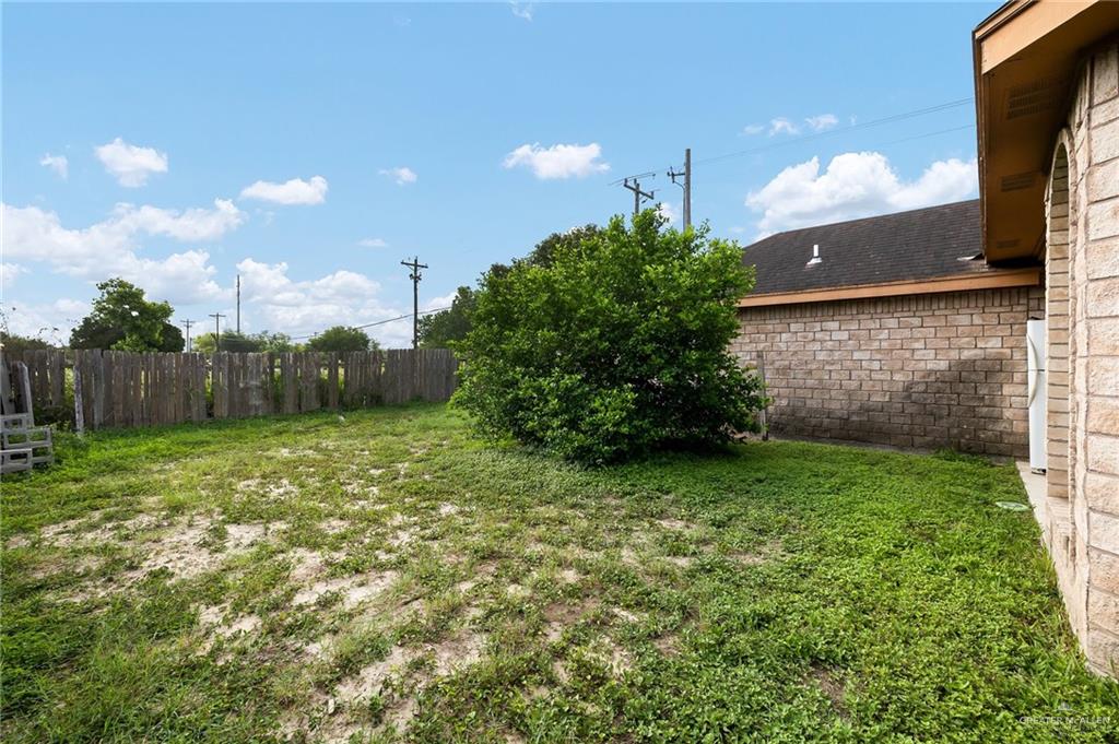 1502 N Popotillo Avenue, Edinburg, Texas image 12