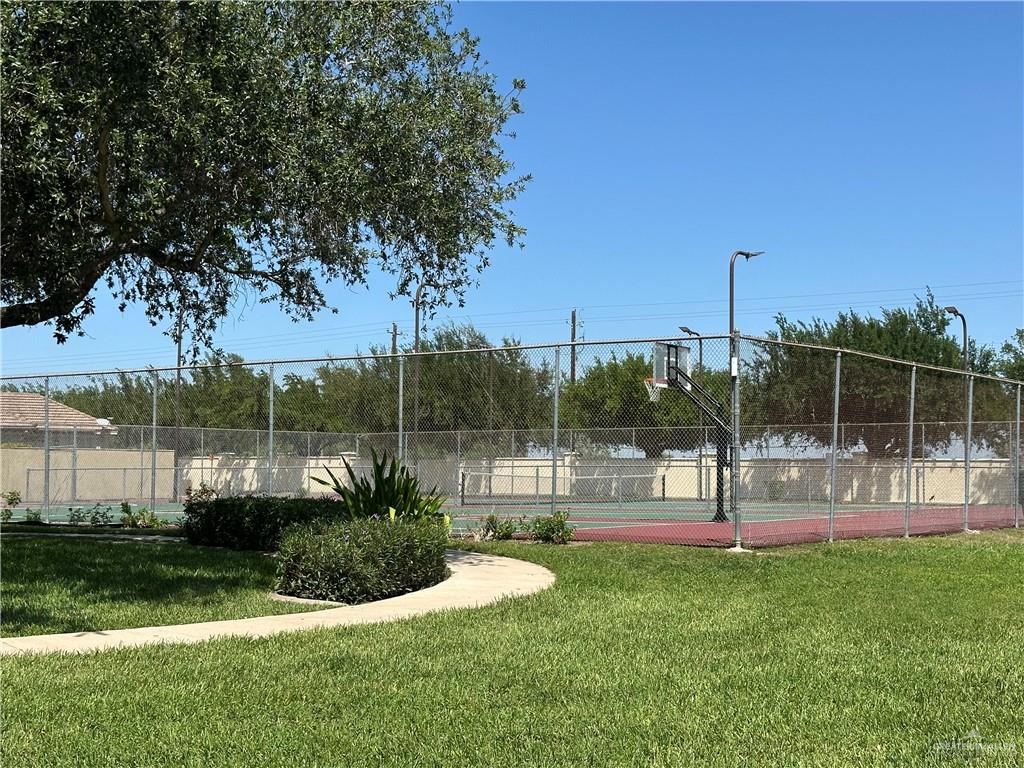 605 E Thornhill Avenue, McAllen, Texas image 18