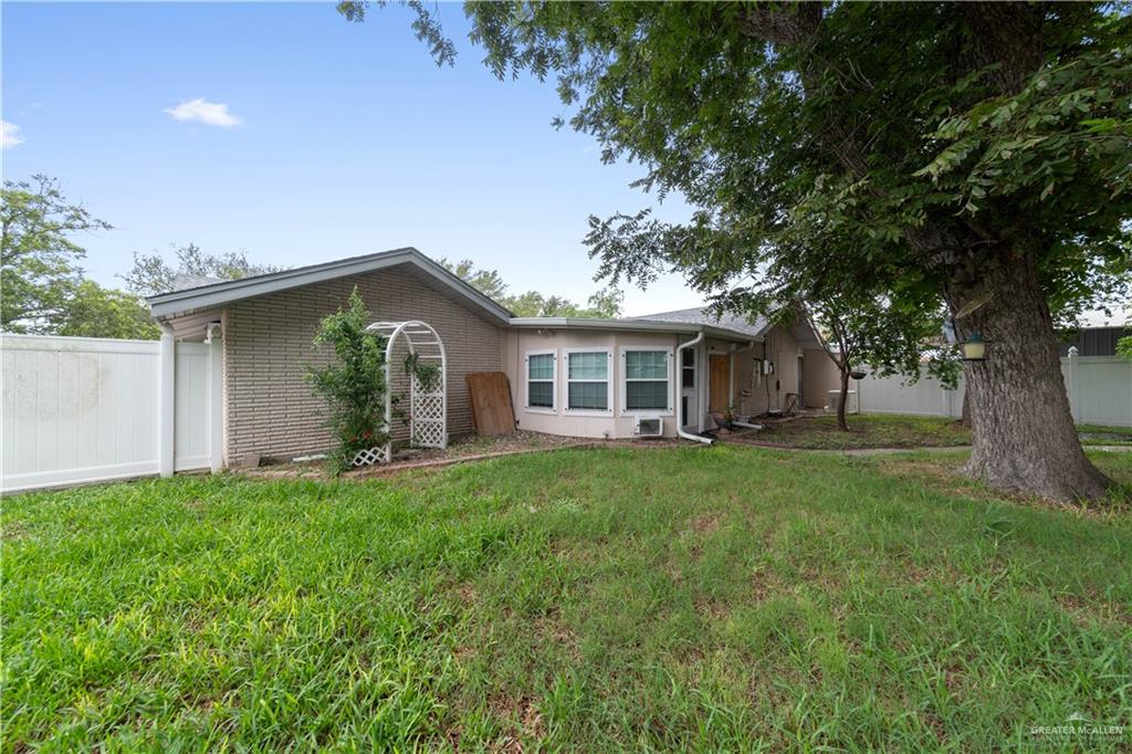 335 E Mccain Avenue, Raymondville, Texas image 37