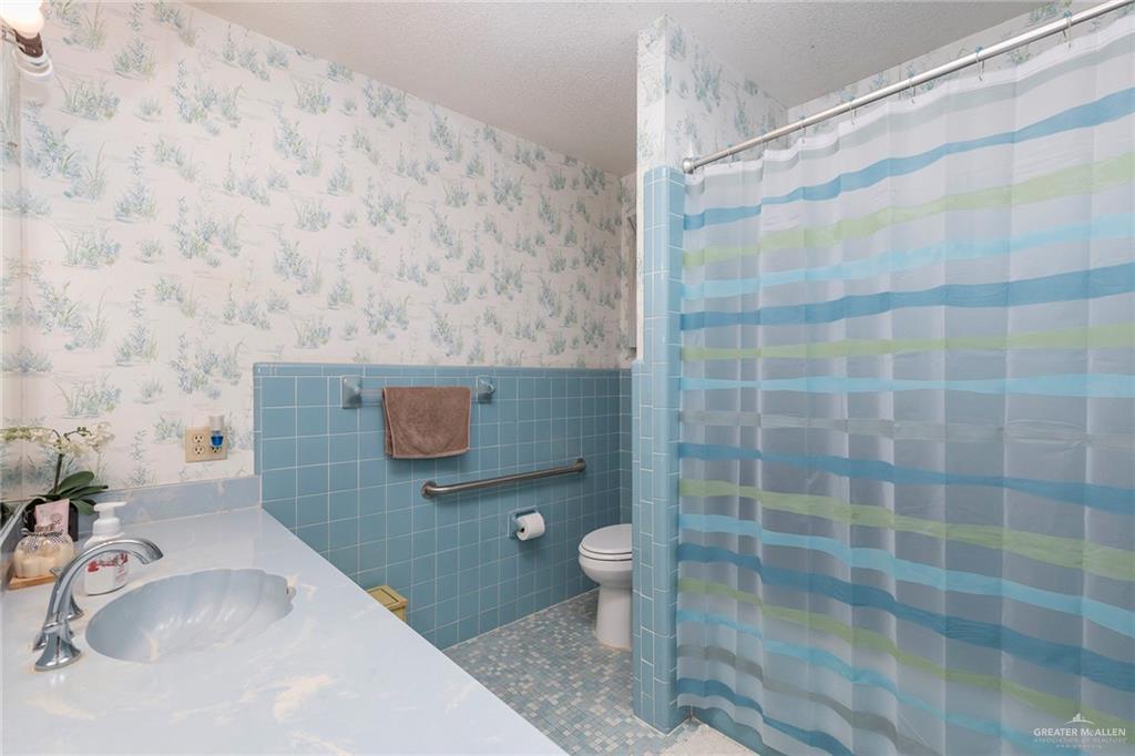 Mission, Texas, 78573, United States, 3 Bedrooms Bedrooms, ,3 BathroomsBathrooms,Residential,Active,2013453