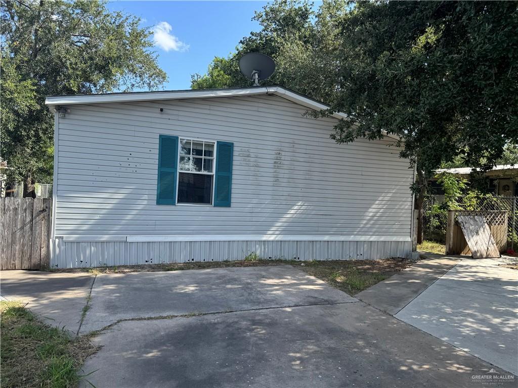 1608 Cypress Drive, Weslaco, Texas image 1